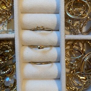 GOLD RINGS SET OF THREE